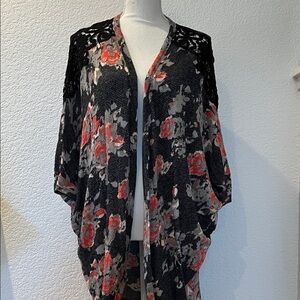 Abercrombie & Fitch Floral Kimono One Size